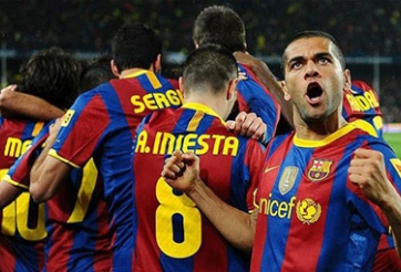 Dani Alves sẽ là người đầu tiên rời Barca?
